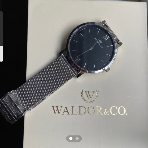 Waldor Watch - Picture 2 of 2